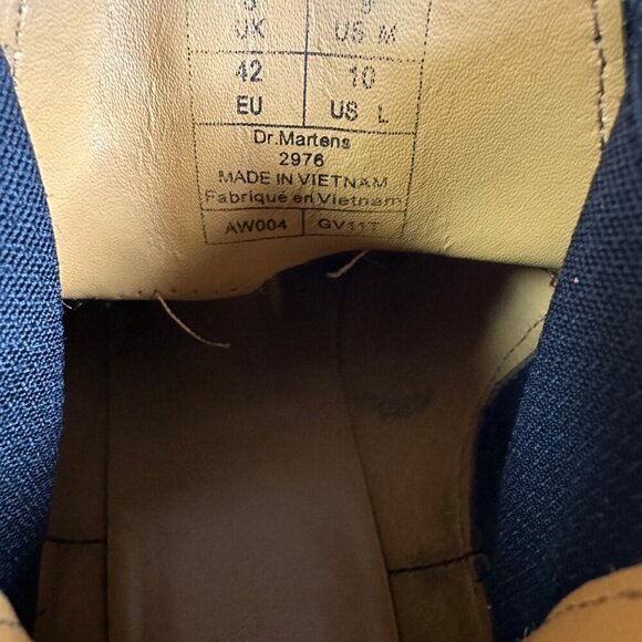 Dr. Martens 2976 Chelsea Boot in Black Matte Leather Size Men's 9 / Women's 10 - Picture 5 of 7